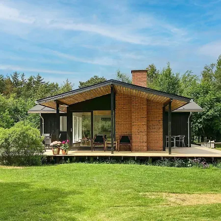 Cozy Holiday Home In Grenaa Near Beach Сasa de vacaciones *