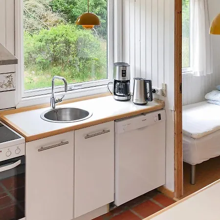 Сasa de vacaciones Cozy Holiday Home In Grenaa Near Beach