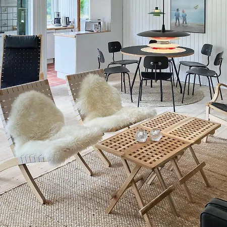 Cozy Holiday Home In Grenaa Near Beach Grenå
