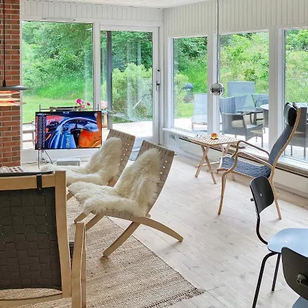 Cozy Holiday Home In Grenaa Near Beach *