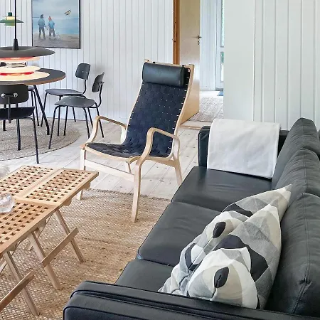 Сasa de vacaciones Cozy Holiday Home In Grenaa Near Beach Grenå